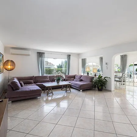 Villa Aqua Mediterranean With Private Pool *