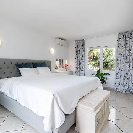 Villa Aqua Mediterranean With Private Pool