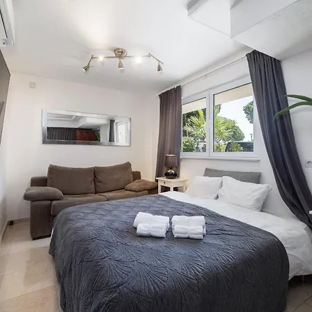 Aqua Mediterranean With Private Pool Villa *